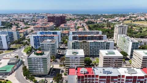 Apartamento T3 para Venda em Oeiras e São Julião da Barra, Paço de Arcos e Caxias