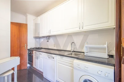 Apartamento T3 para Venda em Oeiras e São Julião da Barra, Paço de Arcos e Caxias