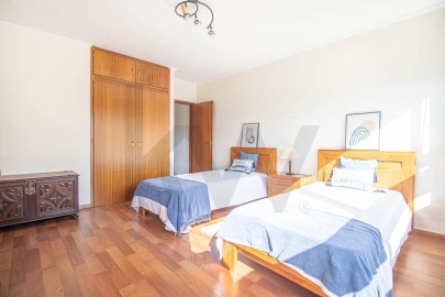 Apartamento T3 para Venda em Oeiras e São Julião da Barra, Paço de Arcos e Caxias