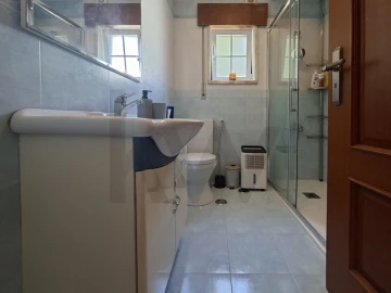Moradia T5 para Venda em Algueirão-Mem Martins