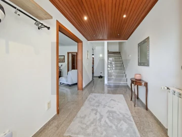 Moradia T5 para Venda em Algueirão-Mem Martins