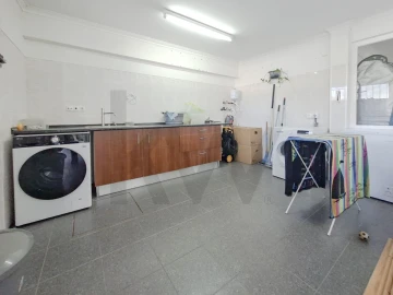 Moradia T5 para Venda em Algueirão-Mem Martins