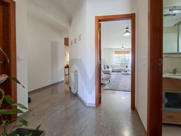 Moradia T5 para Venda em Algueirão-Mem Martins