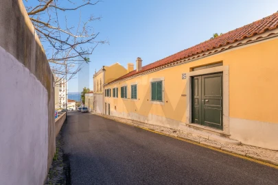 Moradia T7 para Venda em Penha de França