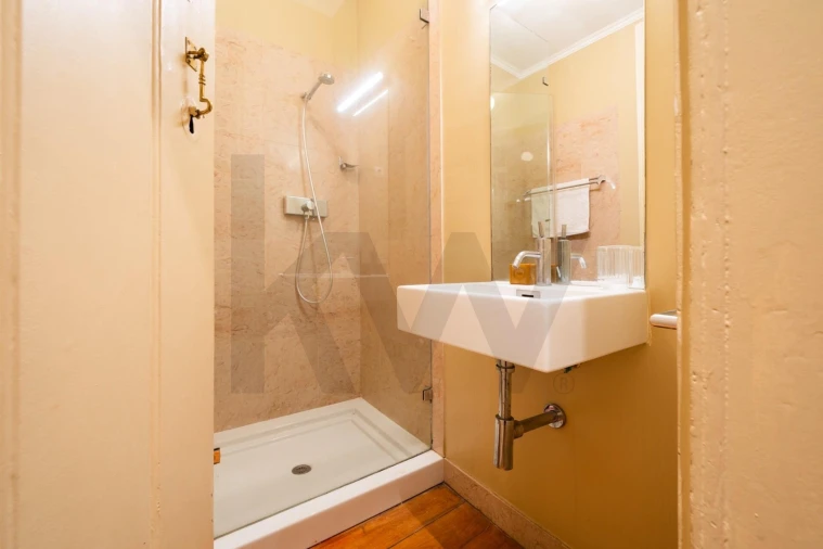 Apartamento T4 para Venda em Santa Maria Maior Foto 10