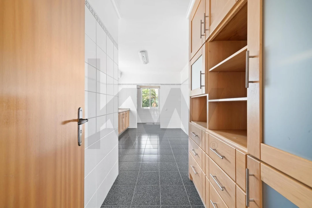 Apartamento T2 para Venda em Caniço Foto 10