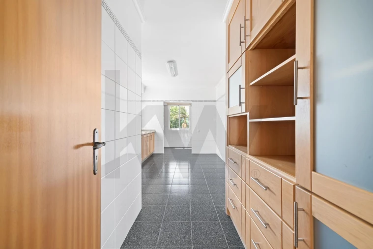 Apartamento T2 para Venda em Caniço Foto 10
