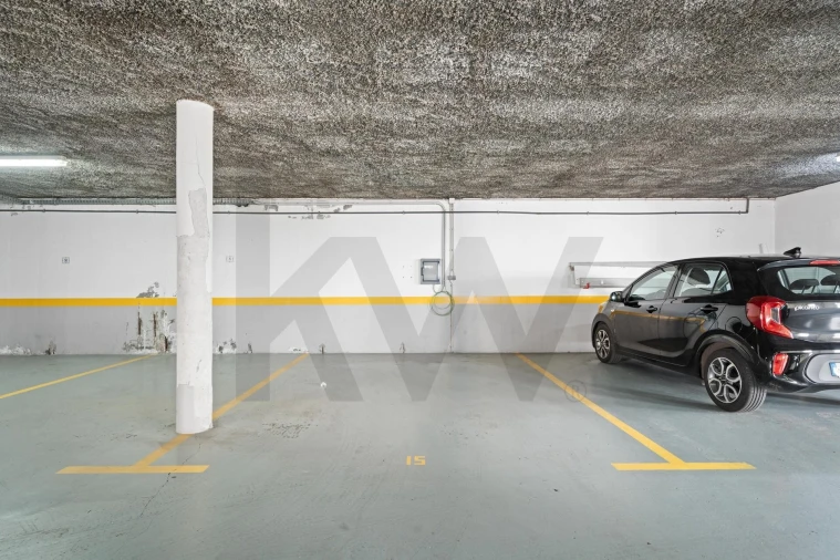 Apartamento T2 para Venda em Caniço Foto 24