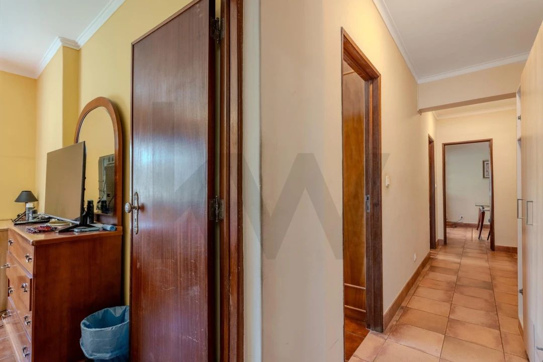 Apartamento T2 para Venda em Algés, Linda-A-Velha e Cruz Quebrada-Dafundo Foto 24