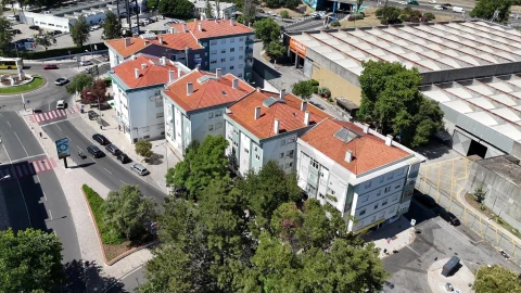 Apartamento T2 para Venda em Algés, Linda-A-Velha e Cruz Quebrada-Dafundo