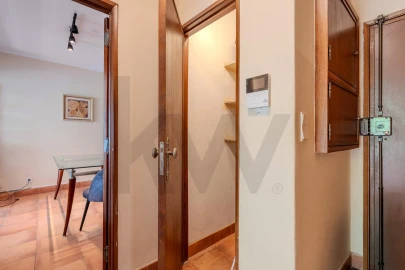 Apartamento T2 para Venda em Algés, Linda-A-Velha e Cruz Quebrada-Dafundo