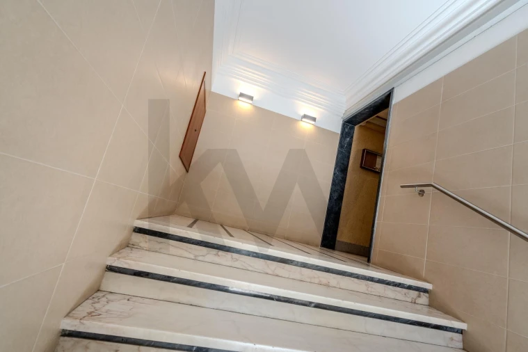Apartamento T2 para Venda em Algés, Linda-A-Velha e Cruz Quebrada-Dafundo Foto 3
