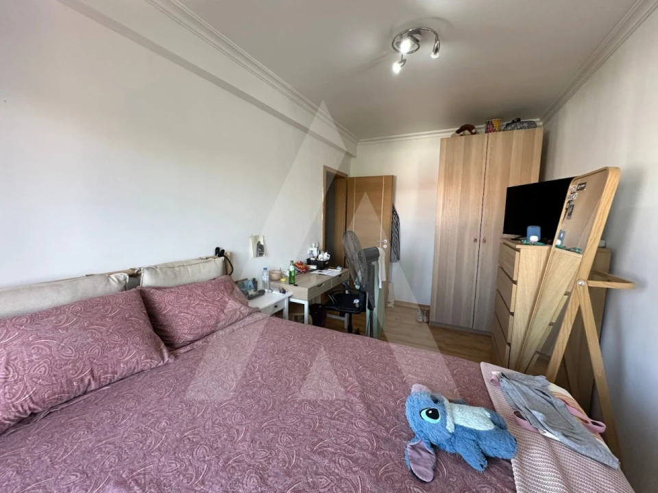 Apartamento T3 para Venda em Quelfes Foto 14