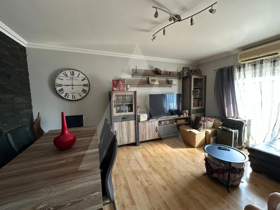 Apartamento T3 para Venda em Quelfes Foto 18