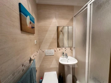 Apartamento T3 para Venda em Quelfes