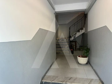 Apartamento T3 para Venda em Quelfes