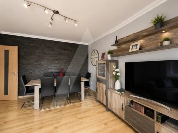 Apartamento T3 para Venda em Quelfes