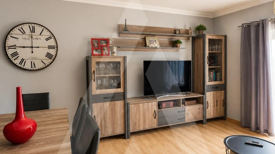 Apartamento T3 para Venda em Quelfes