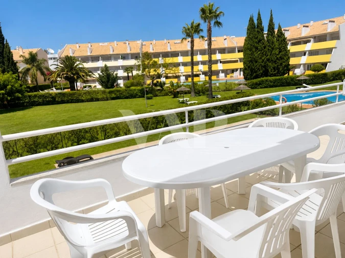 Apartamento T2 para Venda em Quarteira Foto 6