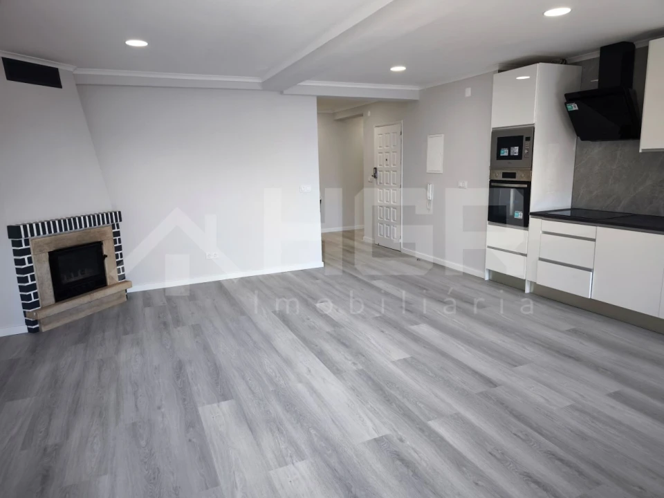 Apartamento T4 para Venda em Amora Foto 15