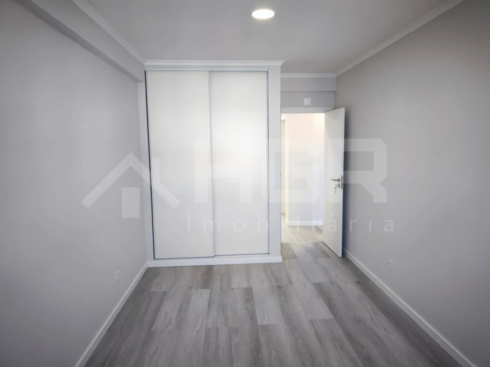Apartamento T4 para Venda em Amora Foto 30