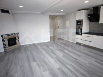 Apartamento T4 para Venda em Amora