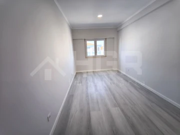 Apartamento T4 para Venda em Amora