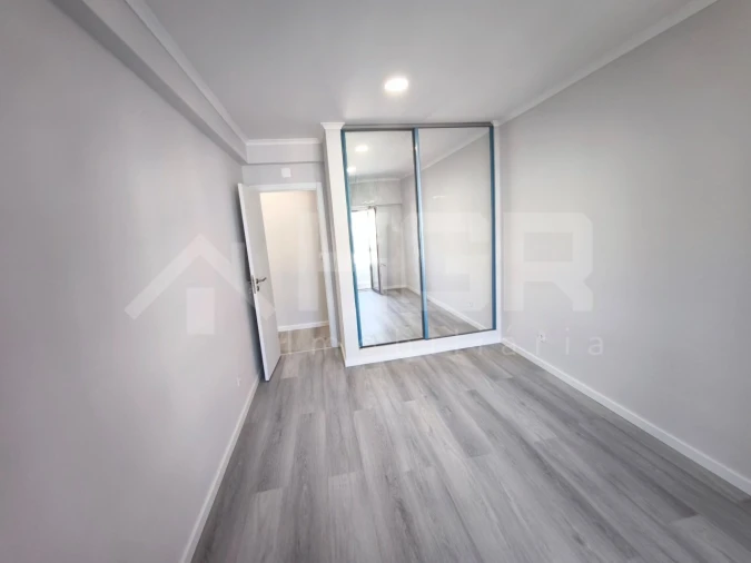 Apartamento T4 para Venda em Amora Foto 27