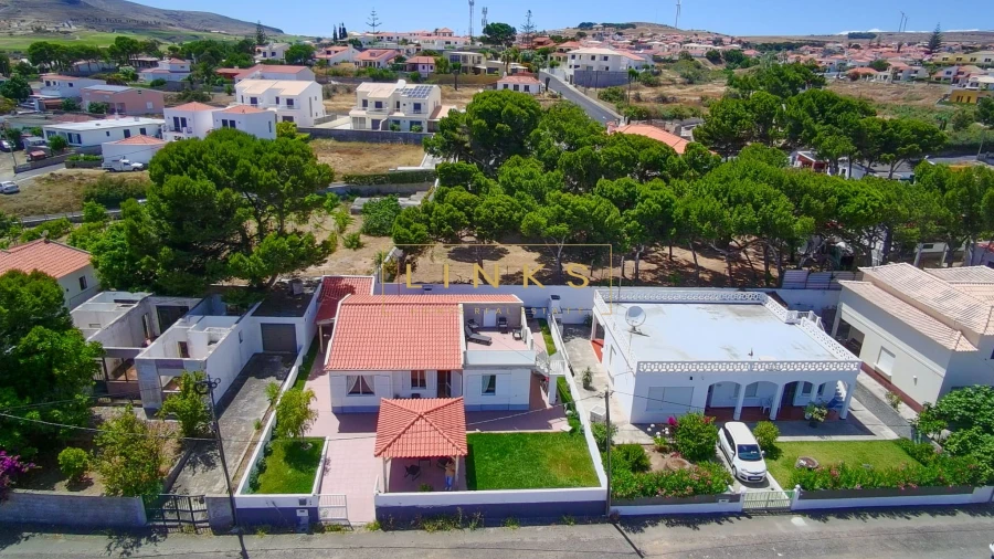 Moradia T2 para Venda em Porto Santo Foto 3