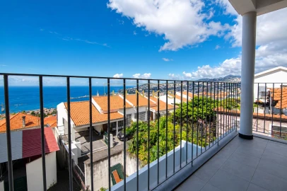 Apartamento T2 para Venda em Funchal (Santa Maria Maior)
