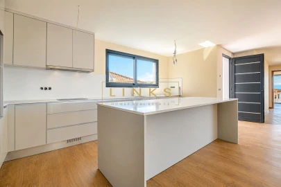 Apartamento T2 para Venda em Funchal (Santa Maria Maior)
