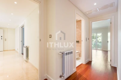 Apartamento T4 para Venda em Avenidas Novas