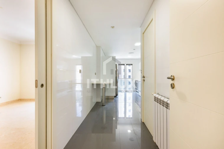 Apartamento T4 para Venda em Avenidas Novas Foto 4