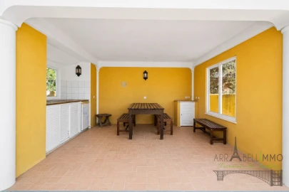 Moradia T5 para Venda em Olhão