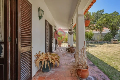Moradia T4 para Venda em Sesimbra (Castelo)