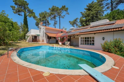 Moradia T4 para Venda em Sesimbra (Castelo)