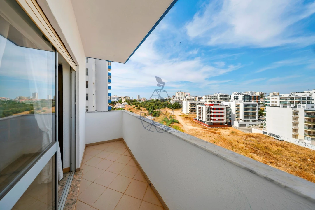 Apartamento T3 para Venda em Portimão Foto 16