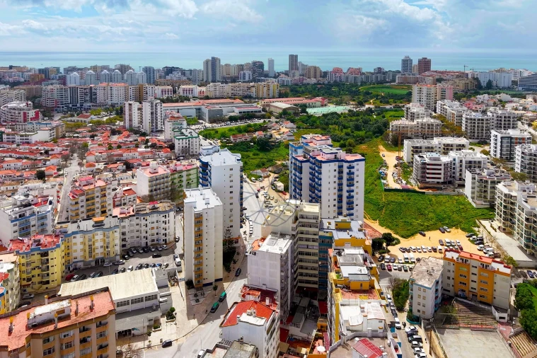 Apartamento T3 para Venda em Portimão Foto 44