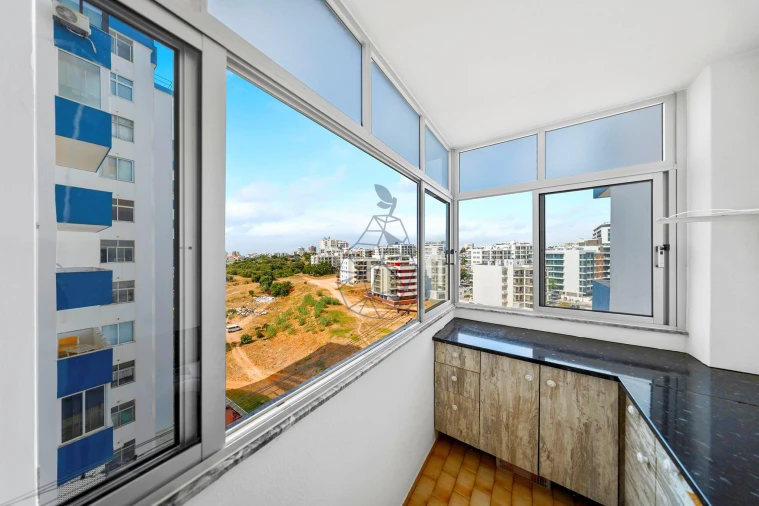 Apartamento T3 para Venda em Portimão Foto 8