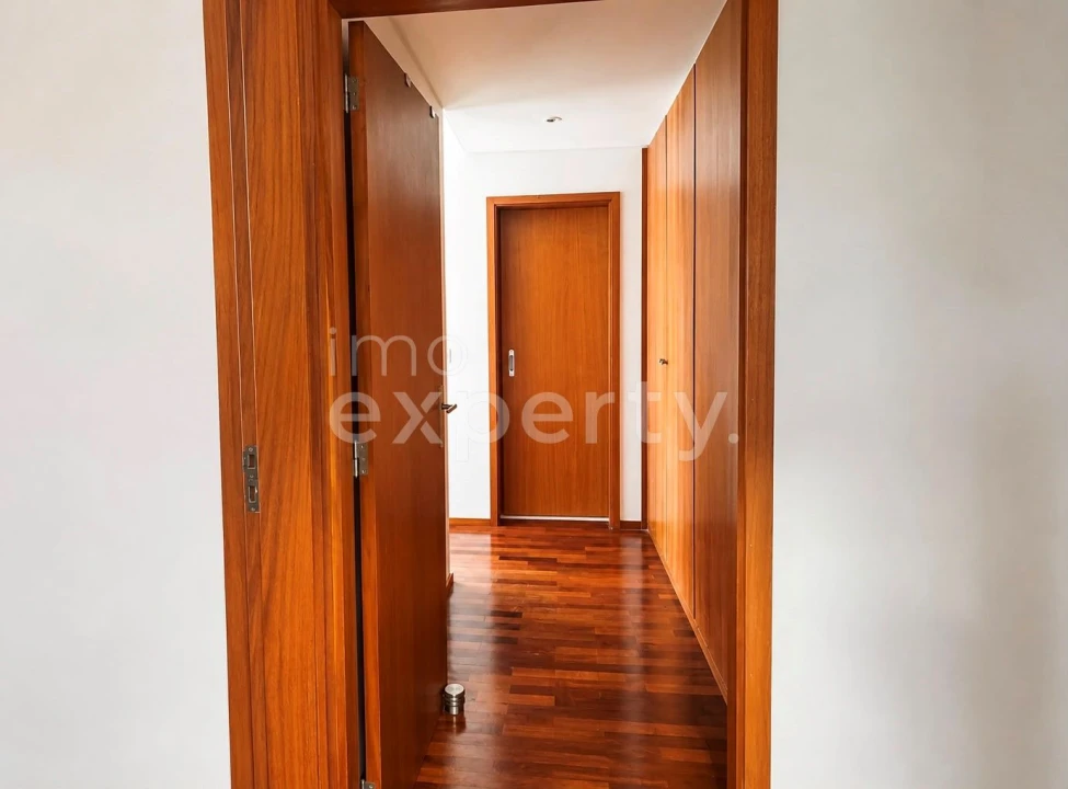 Apartamento T3 para Venda em Cidade da Maia Foto 2