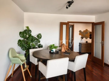 Apartamento T3 para Venda em Cidade da Maia