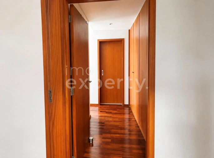 Apartamento T3 para Venda em Cidade da Maia Foto 2
