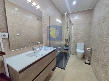 Apartamento T2 para Arrendamento em Laranjeiro e Feijó