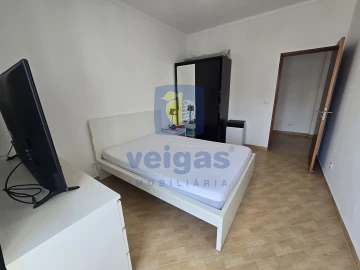Apartamento T2 para Arrendamento em Laranjeiro e Feijó