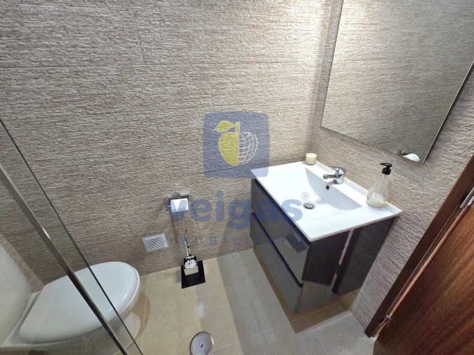 Apartamento T2 para Arrendamento em Laranjeiro e Feijó Foto 15