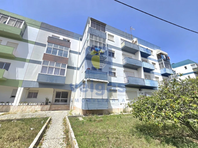 Apartamento T2 para Arrendamento em Laranjeiro e Feijó Foto 22