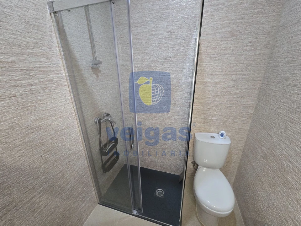Apartamento T2 para Arrendamento em Laranjeiro e Feijó Foto 16