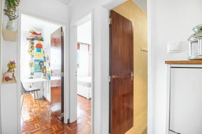 Apartamento T3 para Venda em Santo António dos Cavaleiros e Frielas