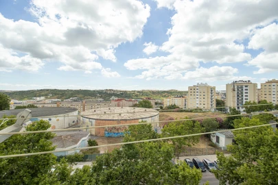 Apartamento T3 para Venda em Santo António dos Cavaleiros e Frielas