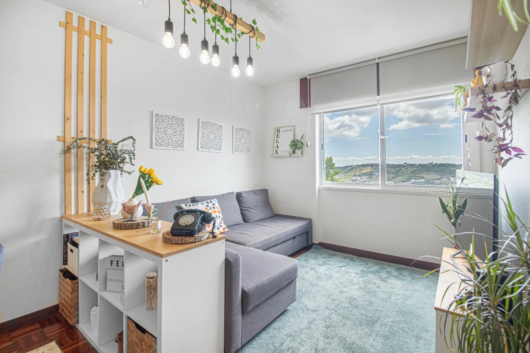Apartamento T3 para Venda em Santo António dos Cavaleiros e Frielas Foto 2